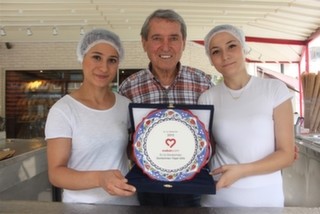 Yaşar Usta'nın Dondurma Aşkı: ''Dondurma Sevdam Yüzünden 12 Yaşında Kaçak Olarak İtalya'ya Gittim.''