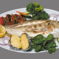 Izgara Balık Ürünlerimiz Patates Tava ve Yeşillik ile Servis Edilir. Diğer Balık Çeşitlerimizi ve Fiyatlarımızı Garsonumuza Sorunuz.

